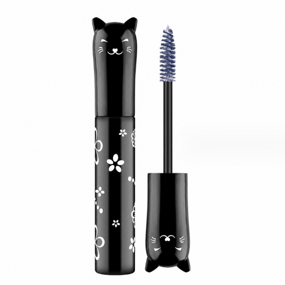 Bold Color Lashes In Seconds